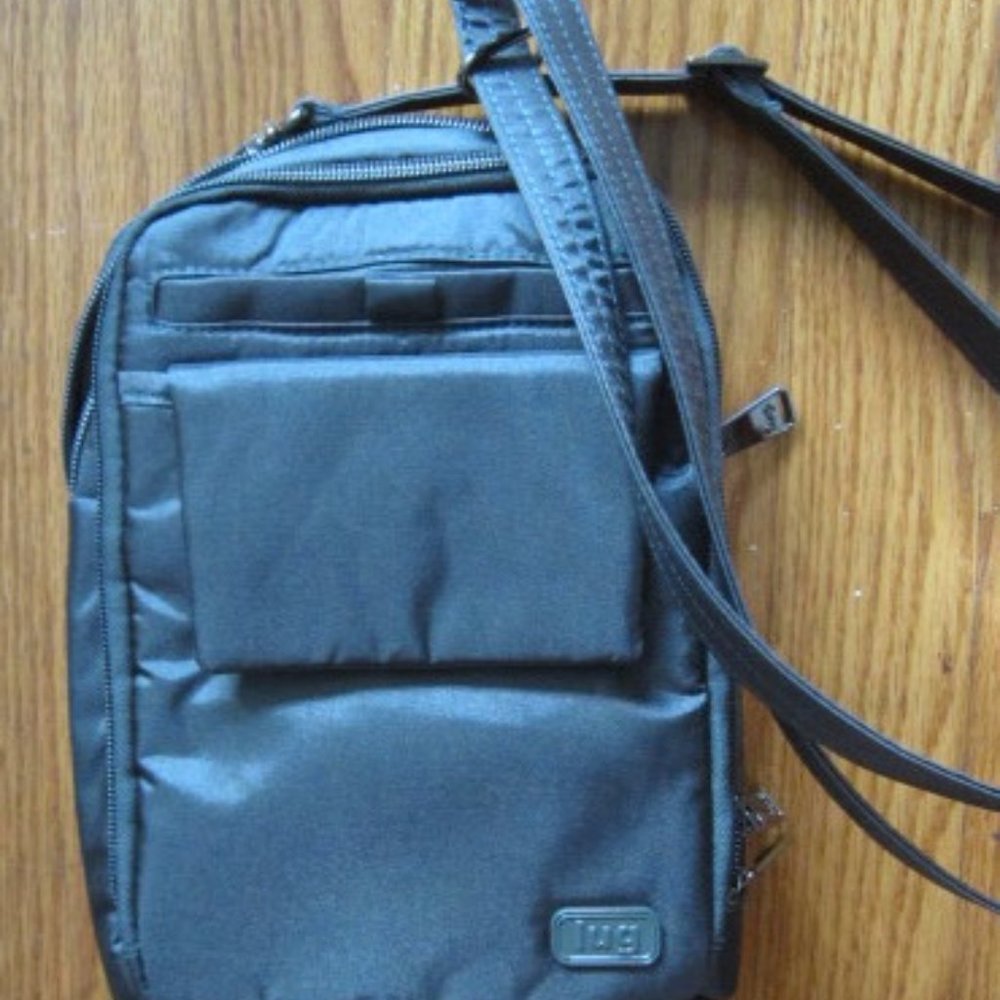 LUG  RFID "PITTER PATTER" CROSS BODY TRAVEL BAG
